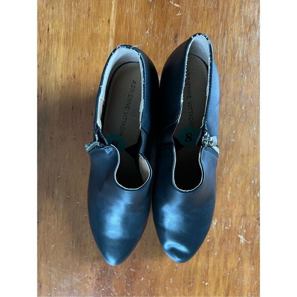 Adrienne Vittadini black wedge ankle boots 8 - Picture 3 of 4